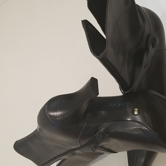 Michelle D - Picture 3 of 3